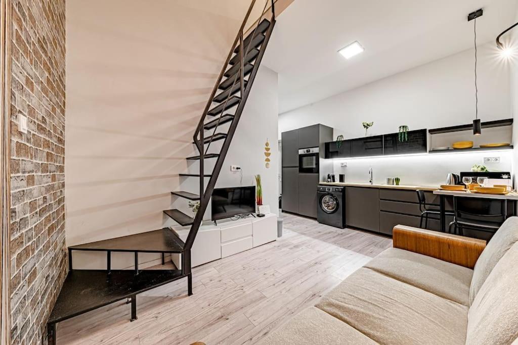 Ferienwohnung Chic Loft Bp: Industrial Gem Budapest Exterior foto